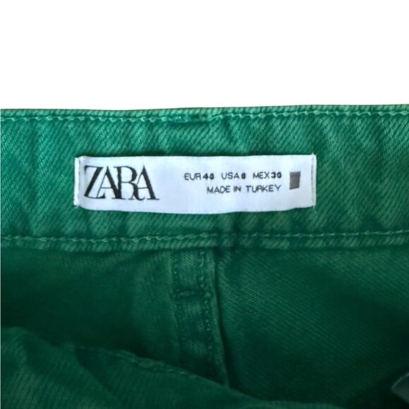 Zara Green Cropped Jeans, size 8 - Picture 3 of 6